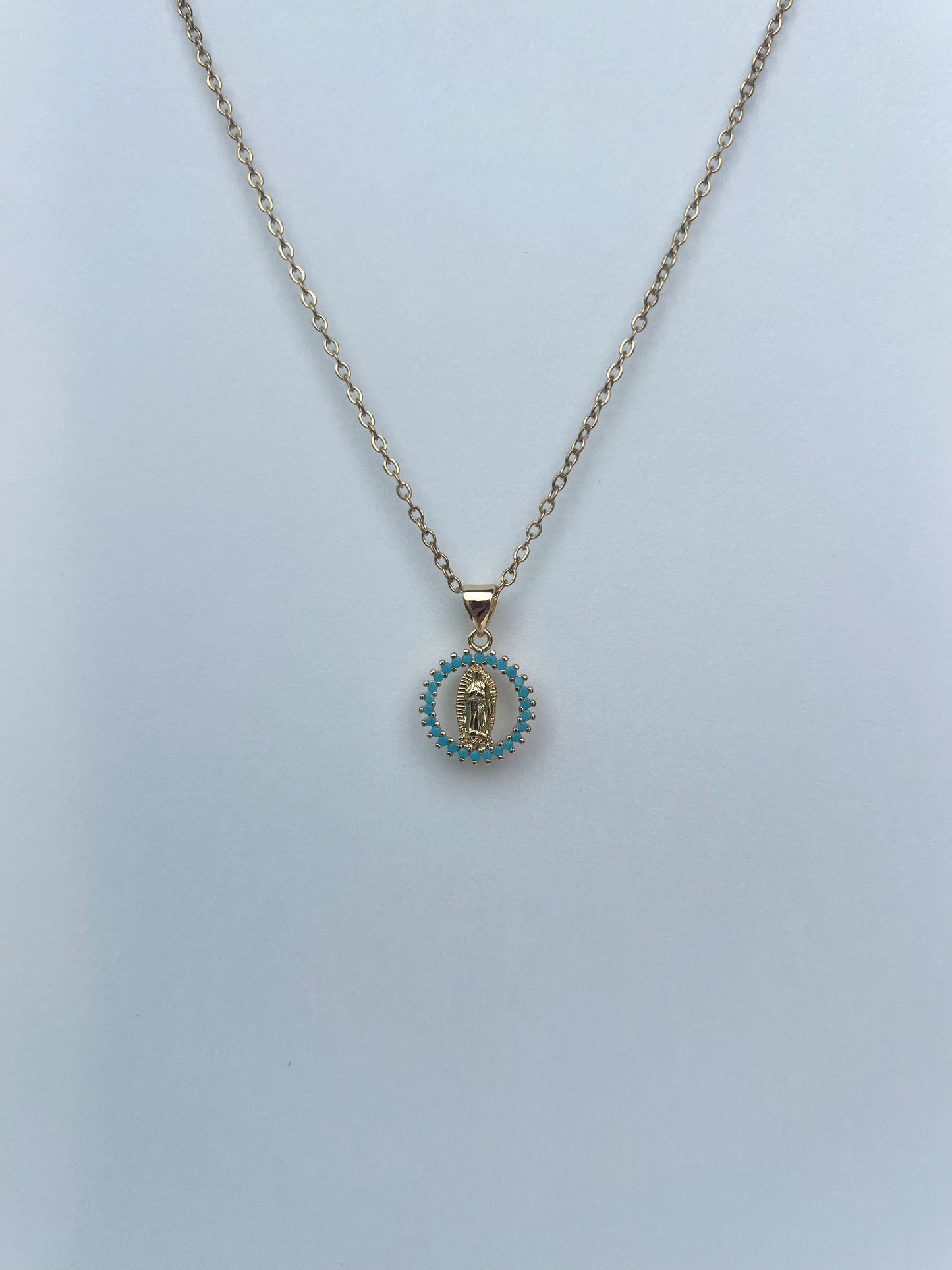 Collar “Virgen de Guadalupe” con Zirconia