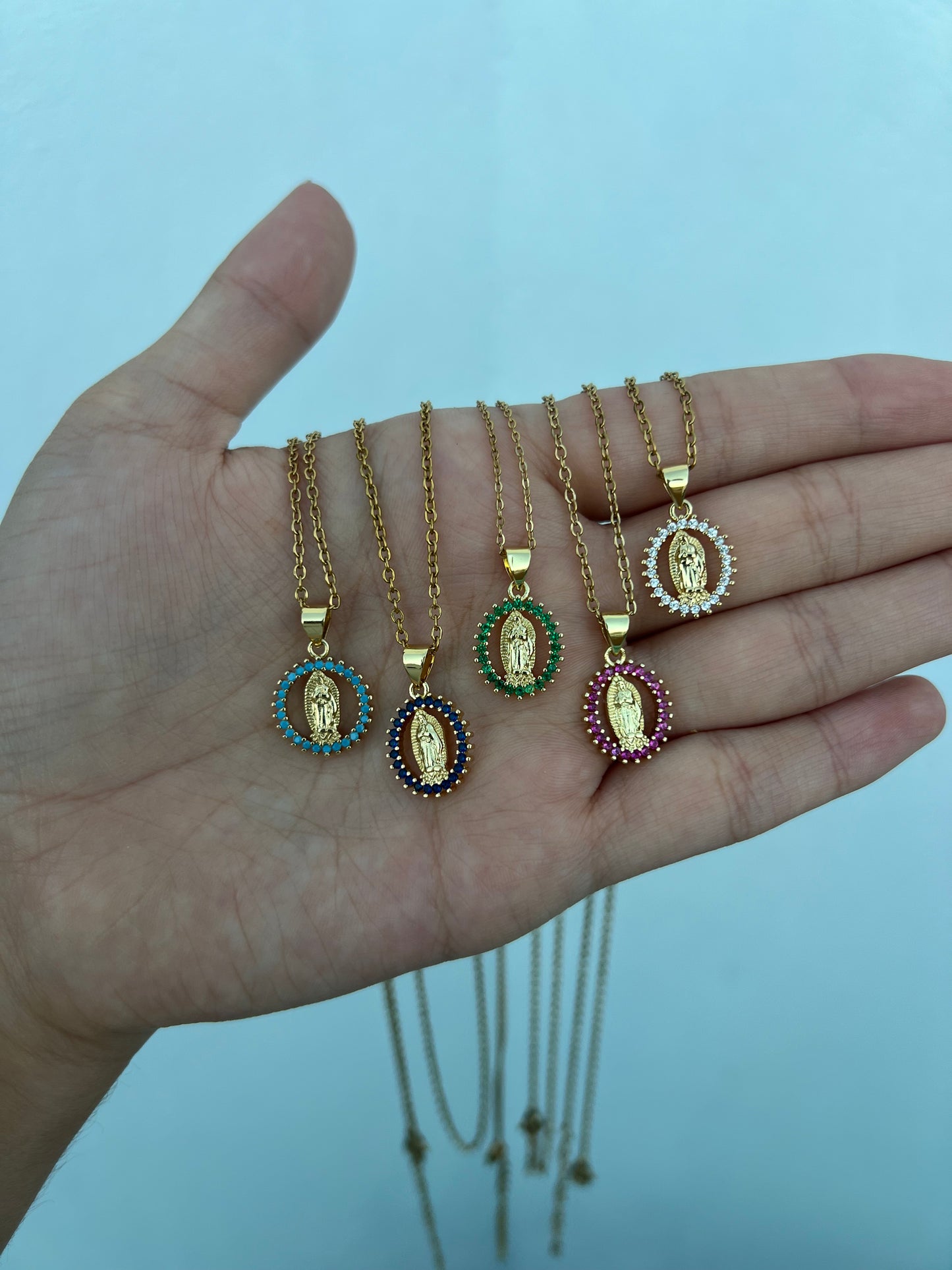 Collar “Virgen de Guadalupe” con Zirconia