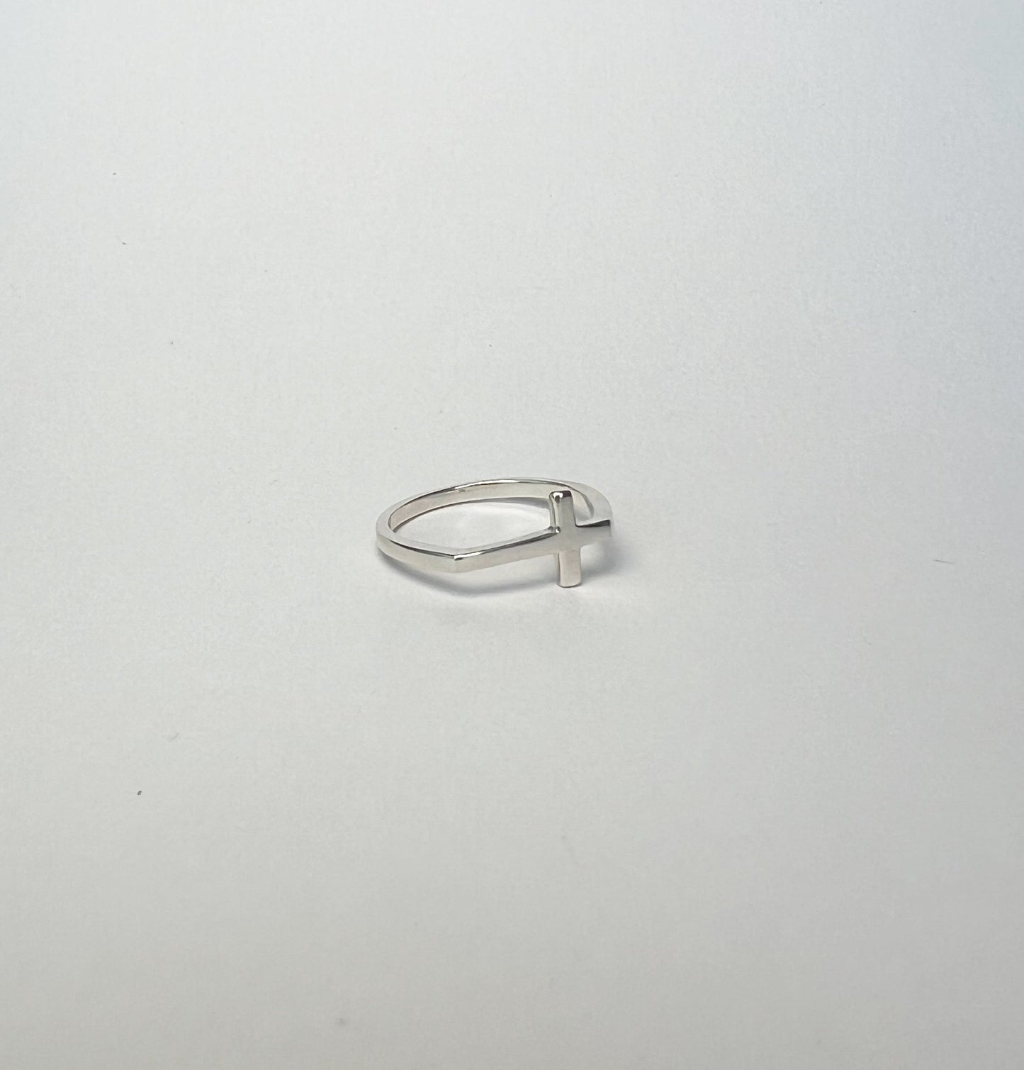 Anillo "Cruz Eterna"