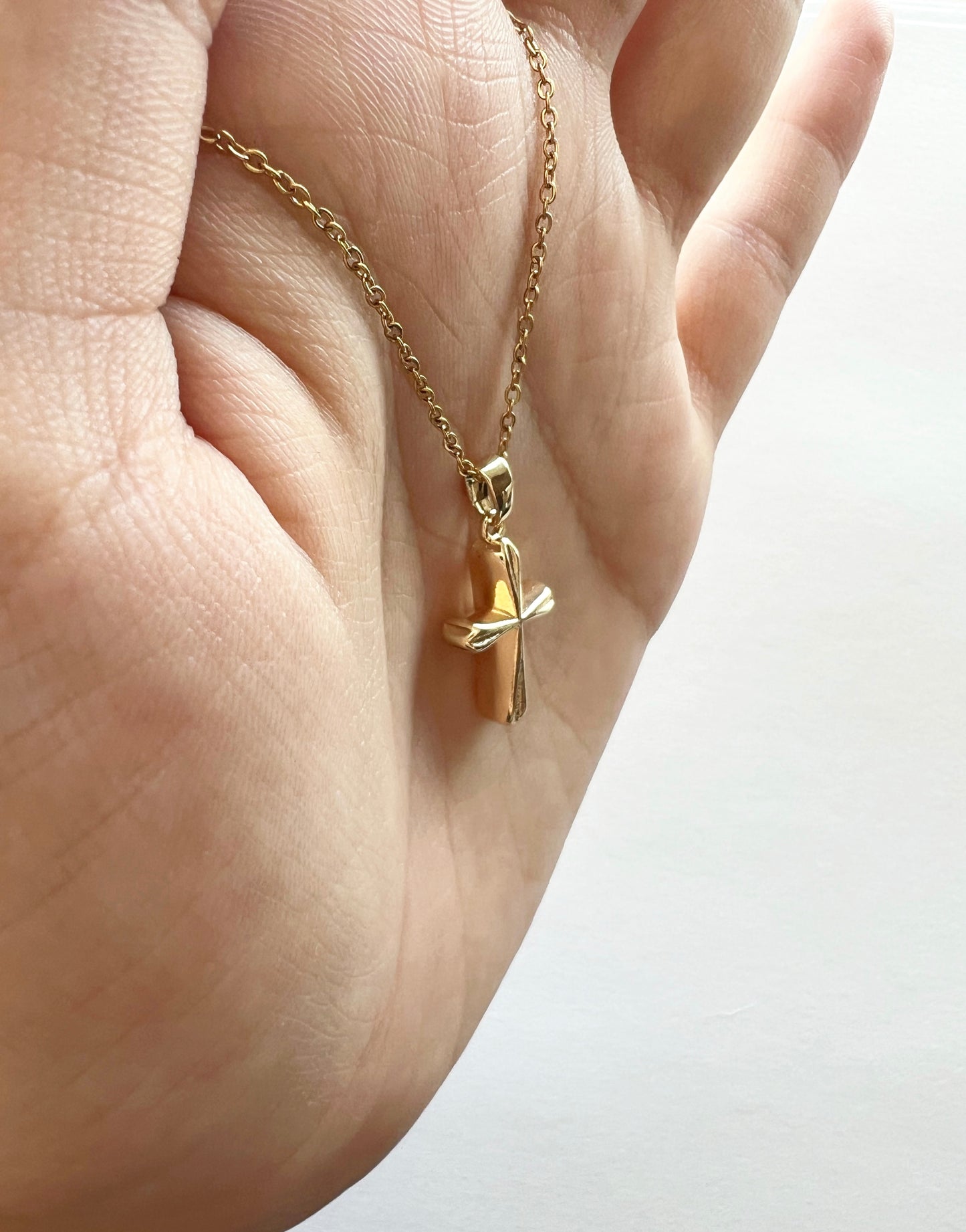 "Sublime Cross" Necklace