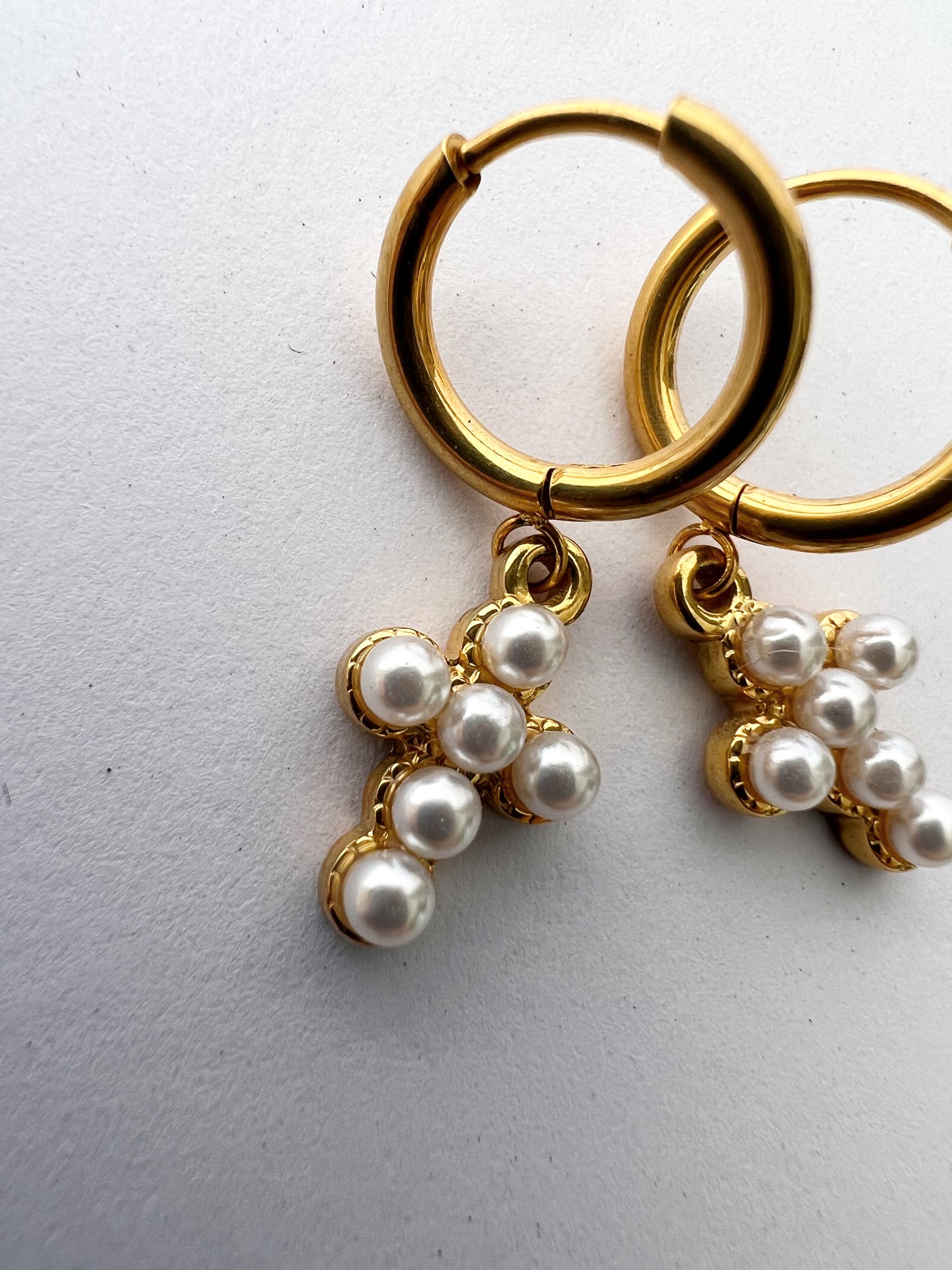 Aretes "Cruz Sagrada"