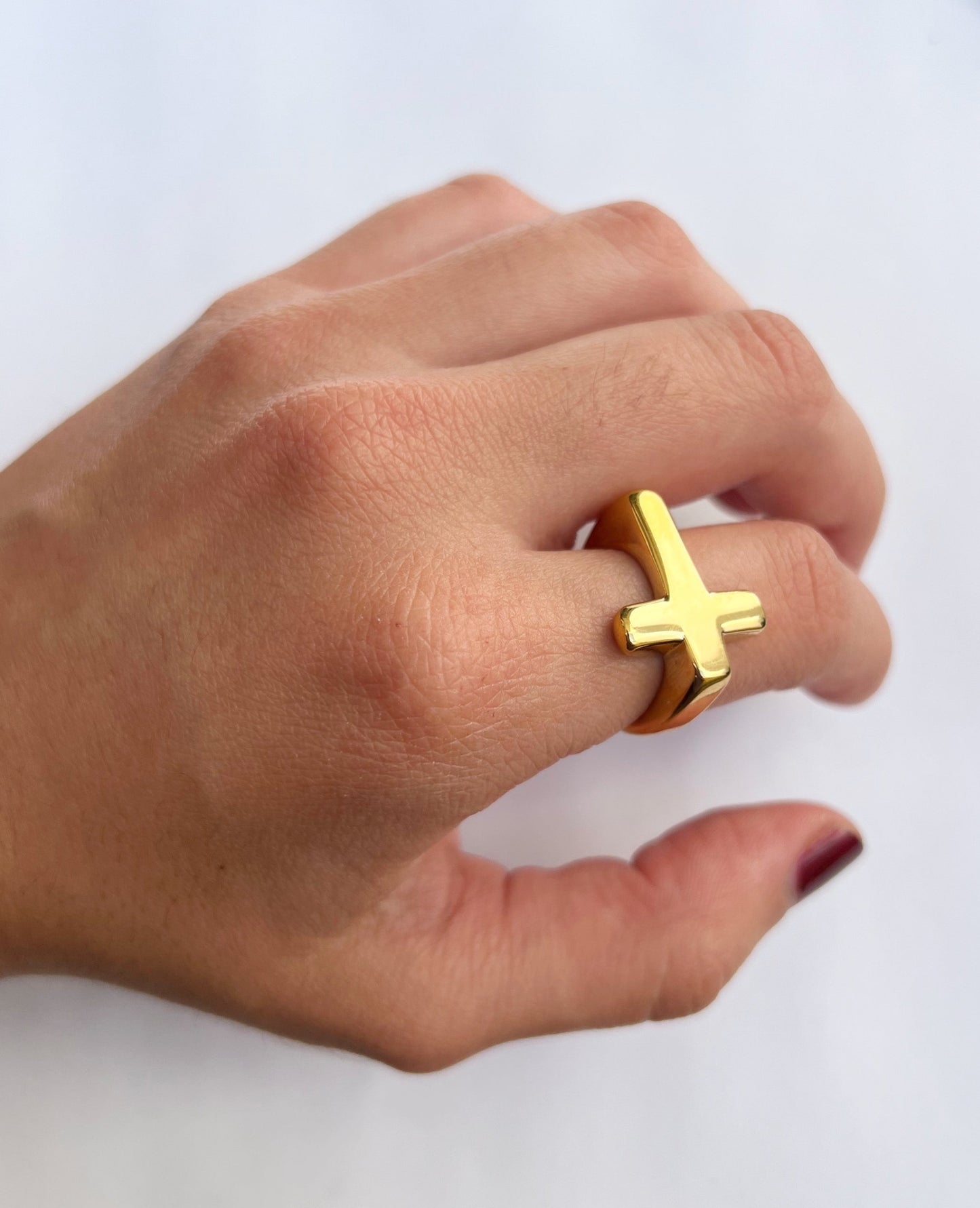 Anillo "Cruz Luminosa"