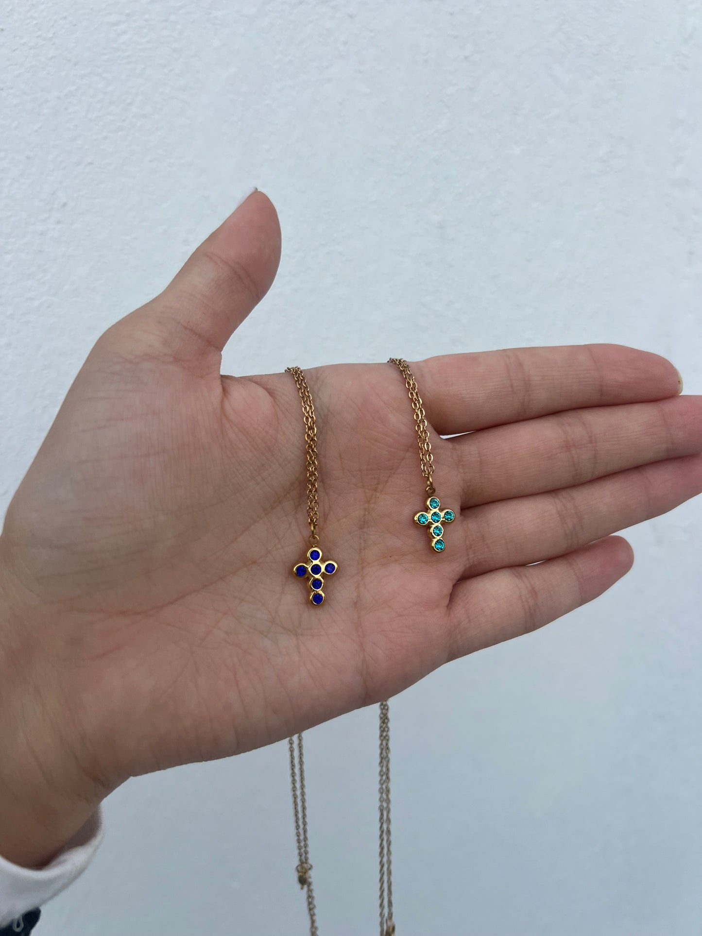 Collar “Cruz” con Zirconia