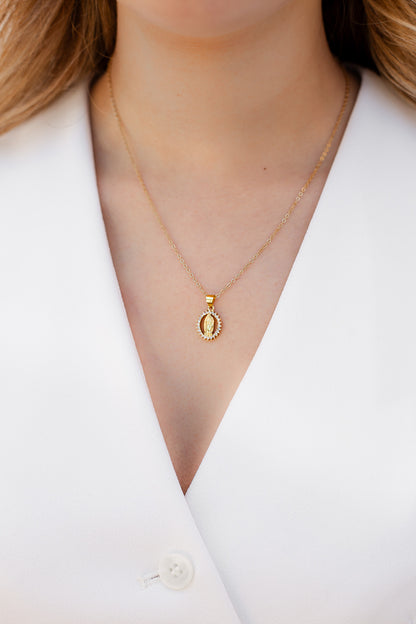Collar “Virgen de Guadalupe” con Zirconia