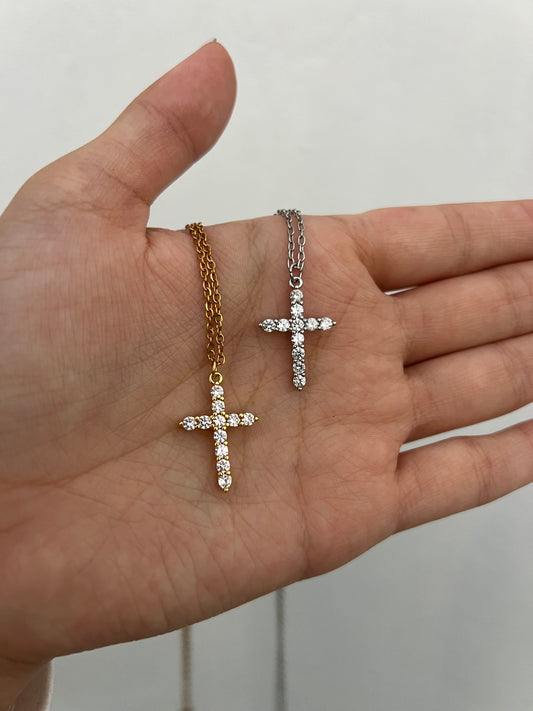 Collar “Cruz” con Zirconia