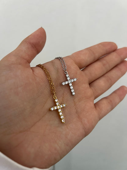 Collar “Cruz” con Zirconia