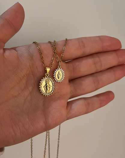 Collar “Medallita Milagrosa” con Zirconia