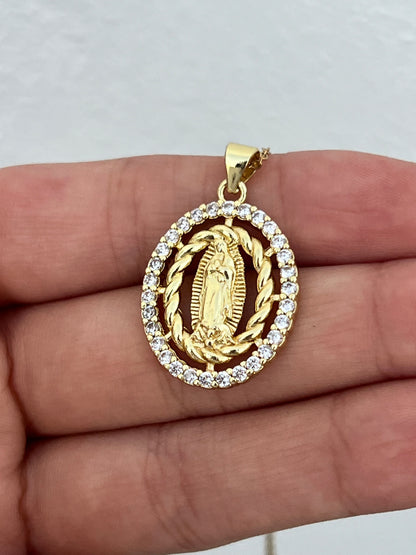 Collar “Virgen de Guadalupe” con Zirconia ovalada