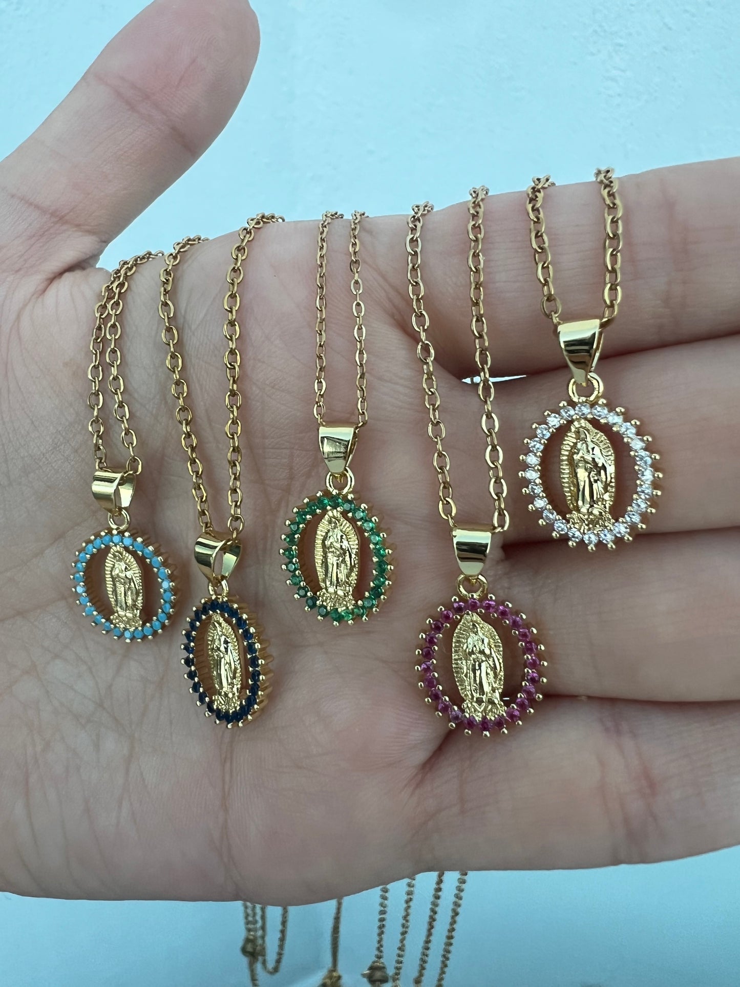 Collar “Virgen de Guadalupe” con Zirconia