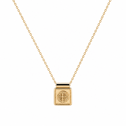 Collar "San Benito” Perla Madre