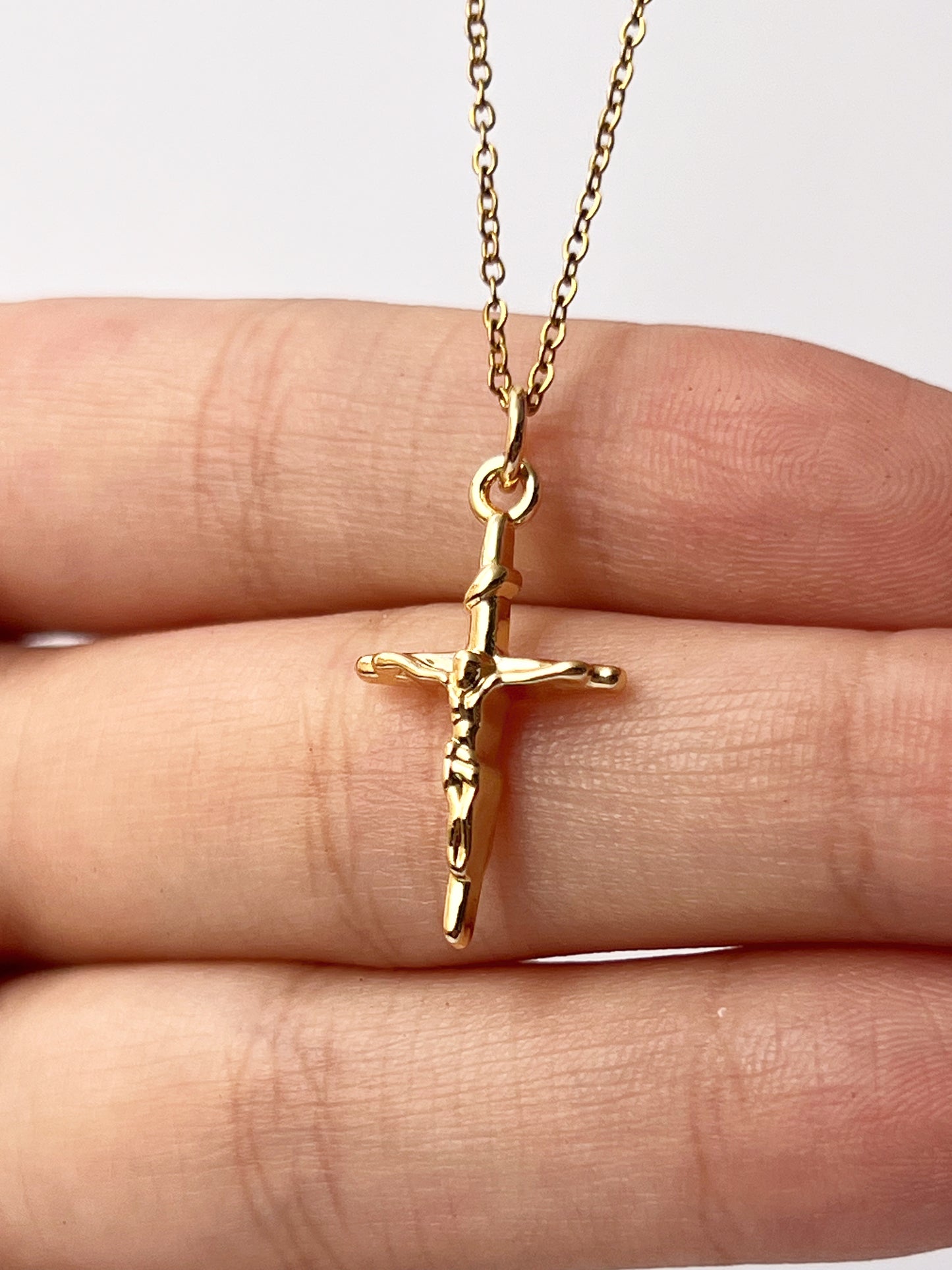 "Crucifix" necklace