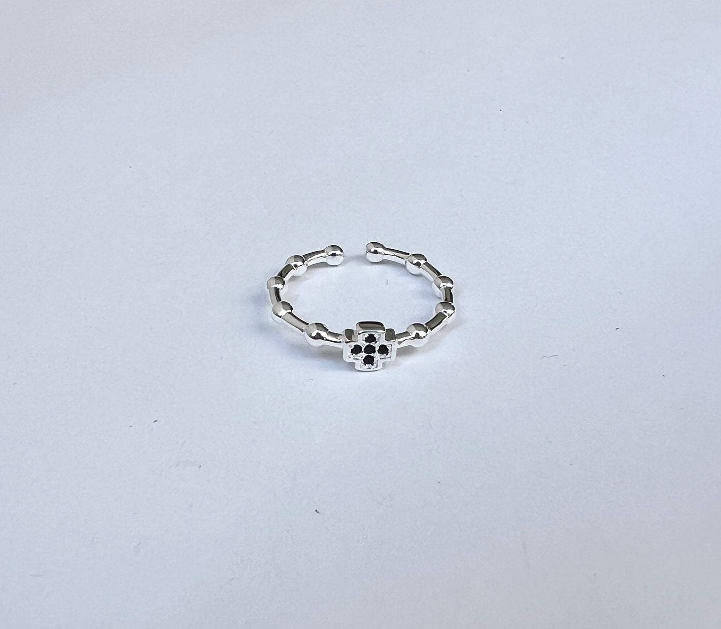 "Decenario" ring